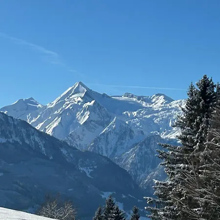 Haus Laubreuter Apartman *